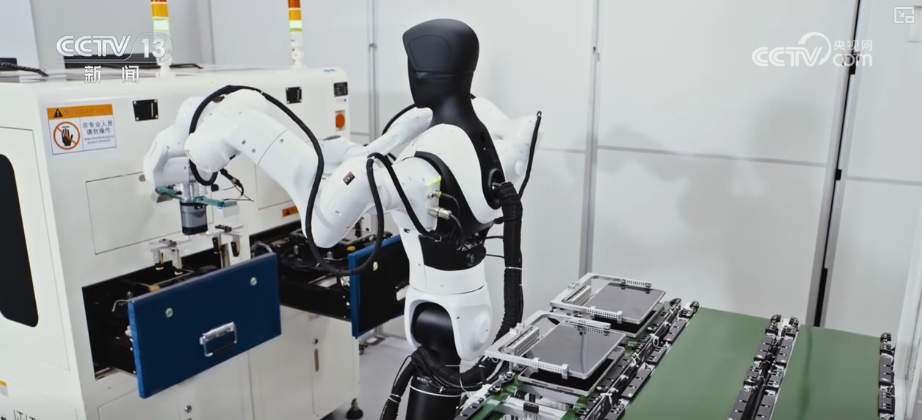 人形机器人应用场景遍地开花 催生消费新业态