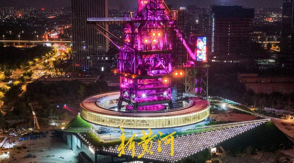济钢3200高炉亮灯，中央森林公园工业遗迹焕新亮相