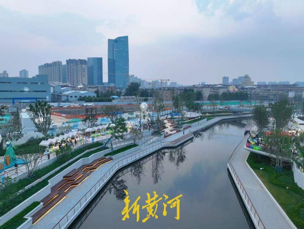 济南历城洪楼天地全福河滨水景观带正式开放