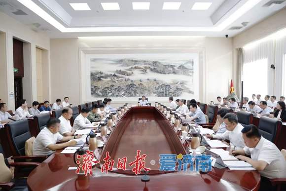 市委常委会召开会议 研究深化学习教育、城市更新等事项