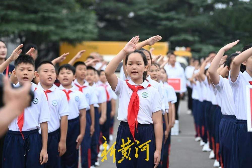 以城之名，致敬英烈——济南为6位寻亲成功无名烈士立碑