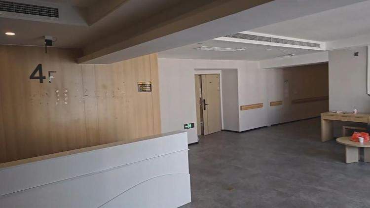 爱家月子中心全国多家门店关门，有孕妈交了几万元还一天没住，多地相关部门已介入