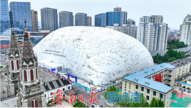 可大幅降低施工噪音 洪楼广场“白胖子”内部啥样？