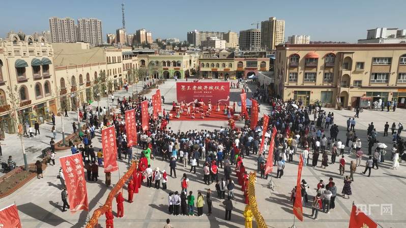 天山脚下“文旅盛宴”多元业态点燃假日经济引擎