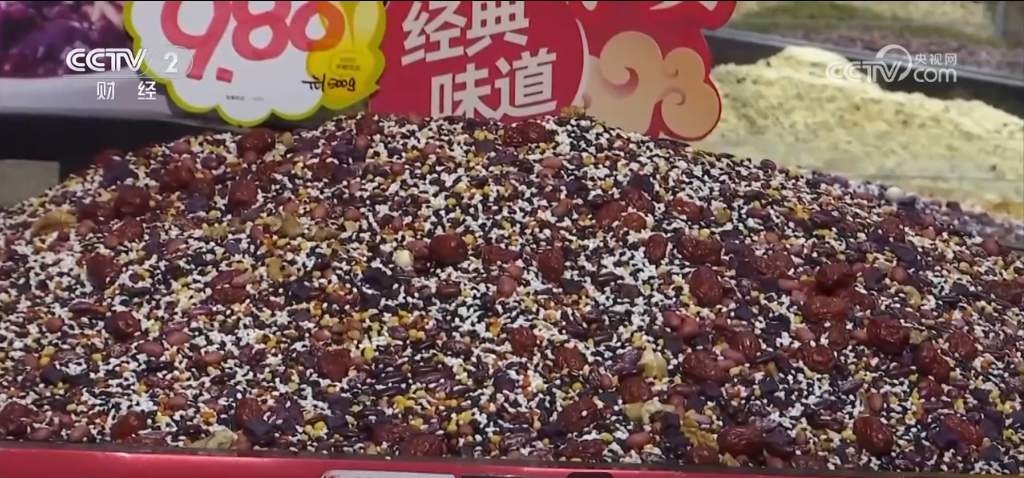 “腊”尽春回 万事“粥”全 新春佳节的“仪式感”从一碗粥、一头蒜开始