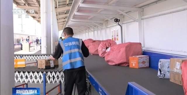 高铁半日达 自动化率超90% 中国快递究竟有多强?