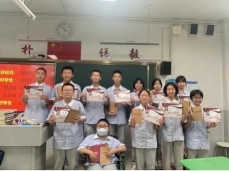 新时代好少年 | 张子杨：轮椅上，也要做以爱为翼的追光少年 - 记者直击 - 舜网新闻