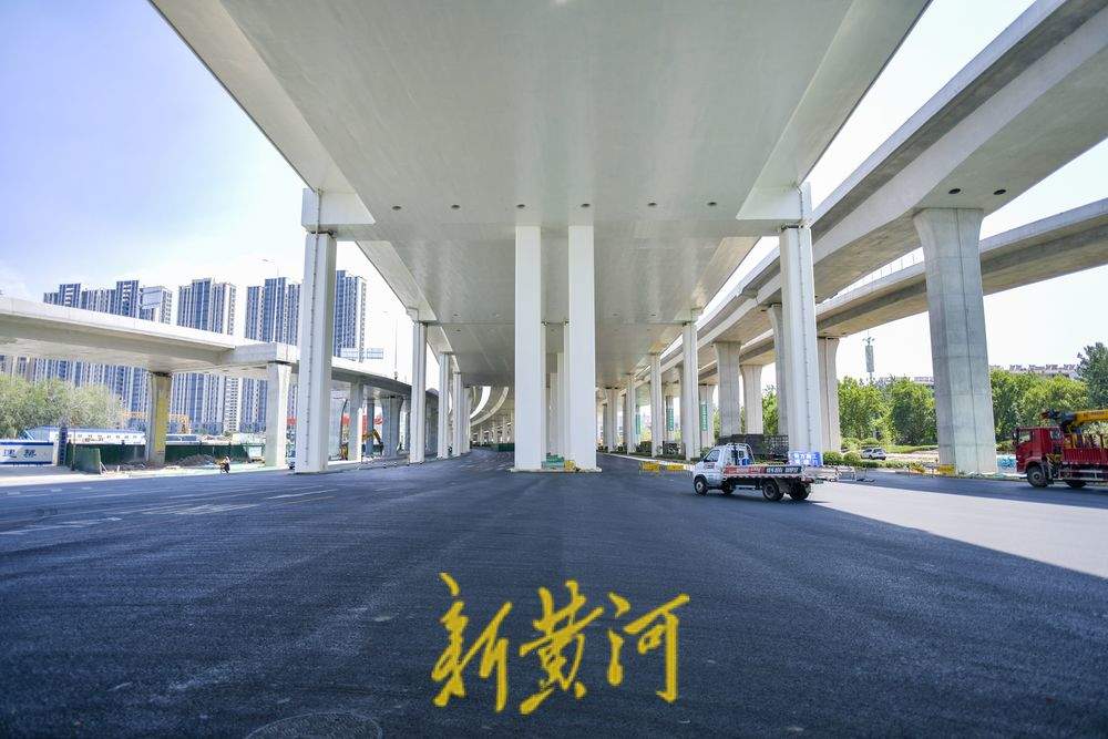 项目强省会｜济南新建零点立交桥下道路换新装