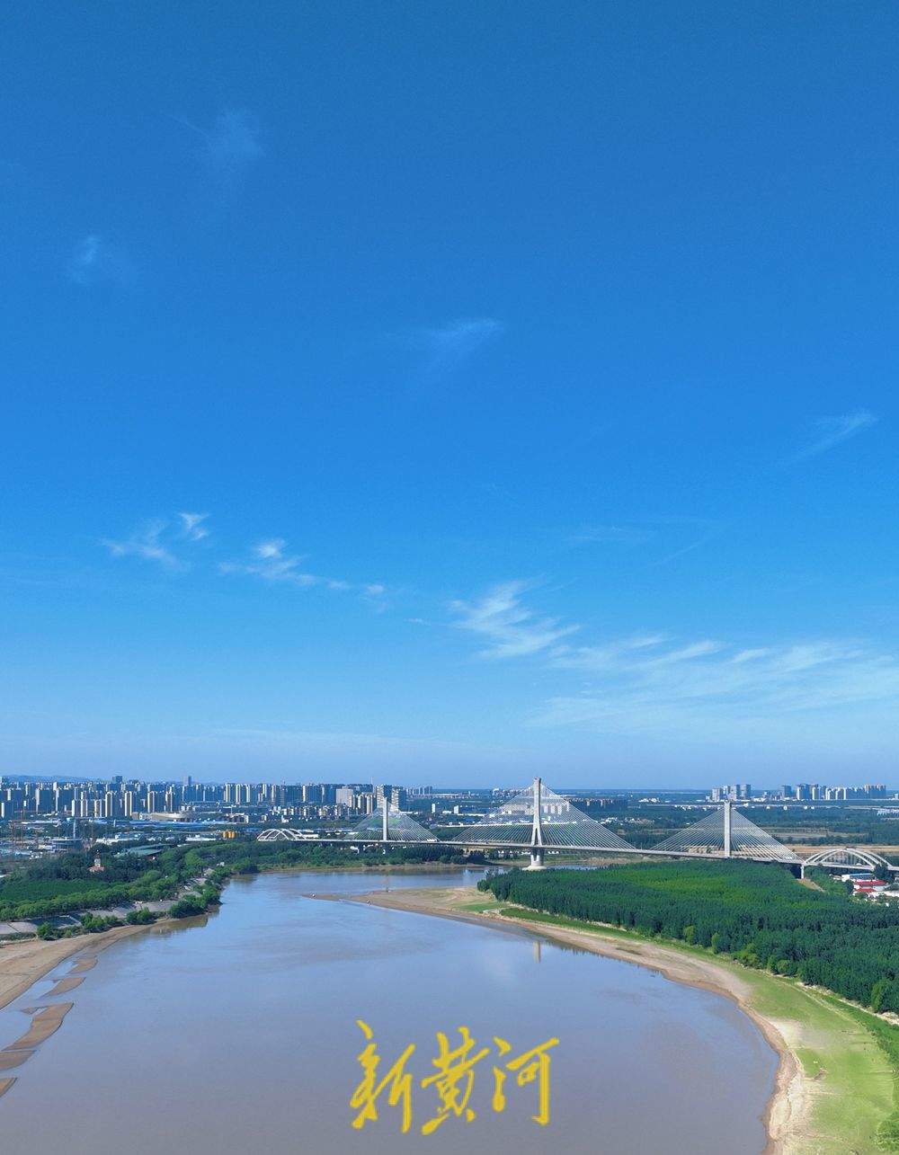 一年四季 泉在济南丨澄澈画布悬天际 黄河奔流入画来