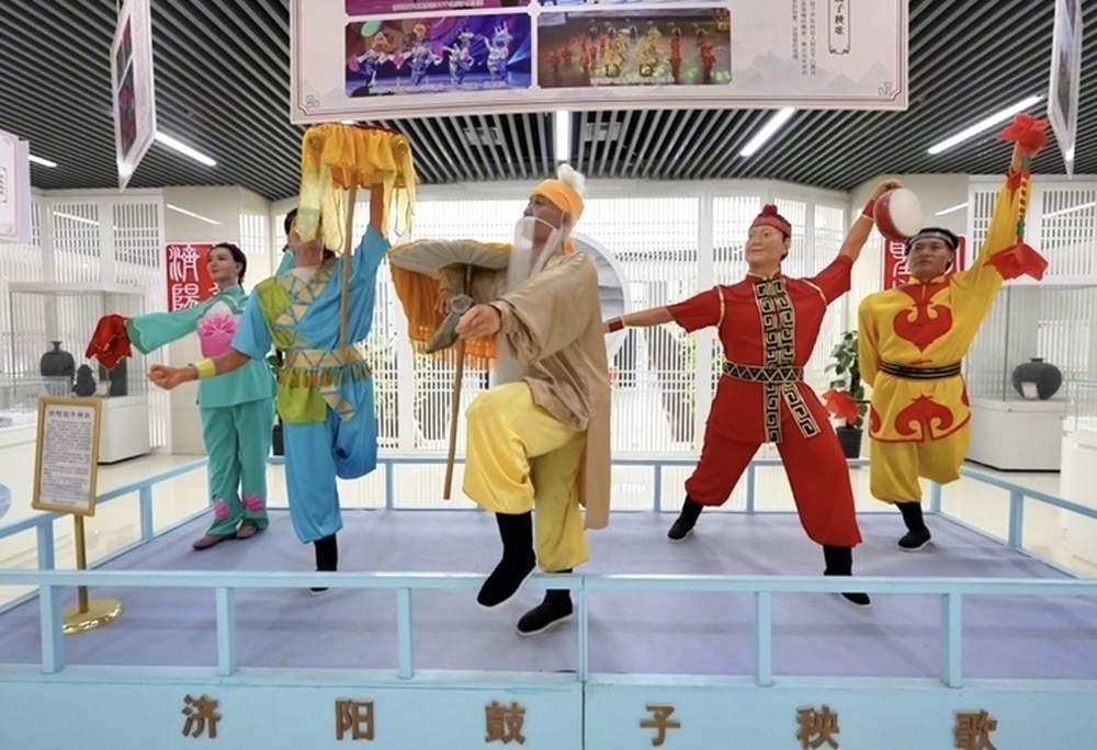 “原味”的“狗熊哆嗦毛”，“解压”的山东鼓子秧歌