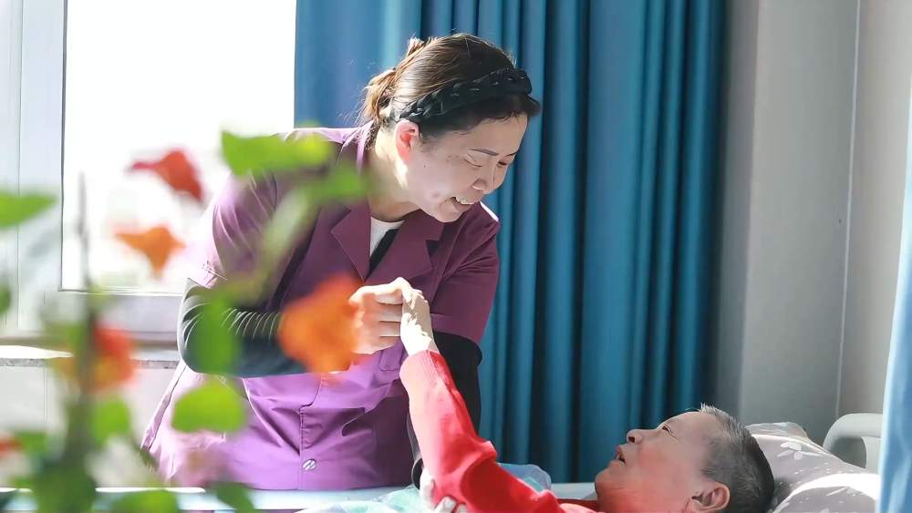 山东：“长护险”筑牢全民医养保障网