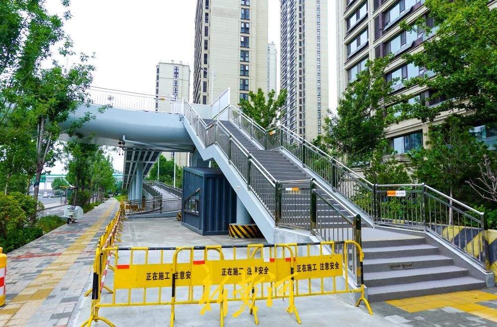 济南：30米折返坡道让非机动车轻松过街