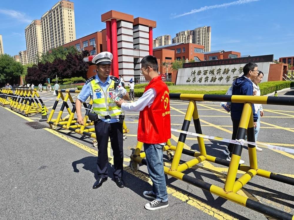 爱心助考再启航，济南地铁6号线建设者连续五年“护航”