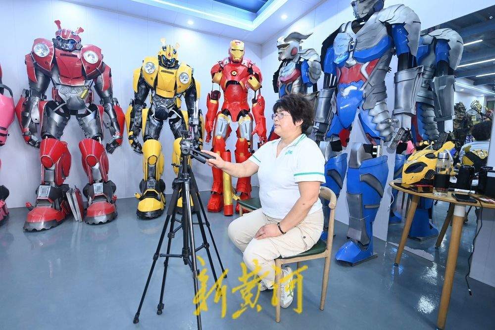 济南黄河岸边农田里生出“机甲梦”