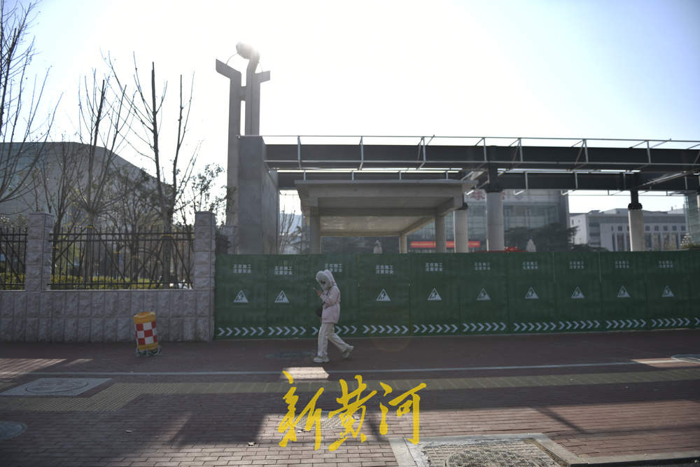 济南地铁4号线省体育中心站亮相 周边交通同步恢复