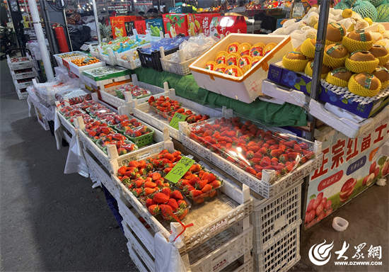 开春破价！草莓、榴莲、车厘子价格“跌跌不休”