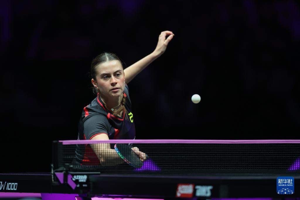 乒乓球——WTT重庆冠军赛：蒯曼晋级女单八强