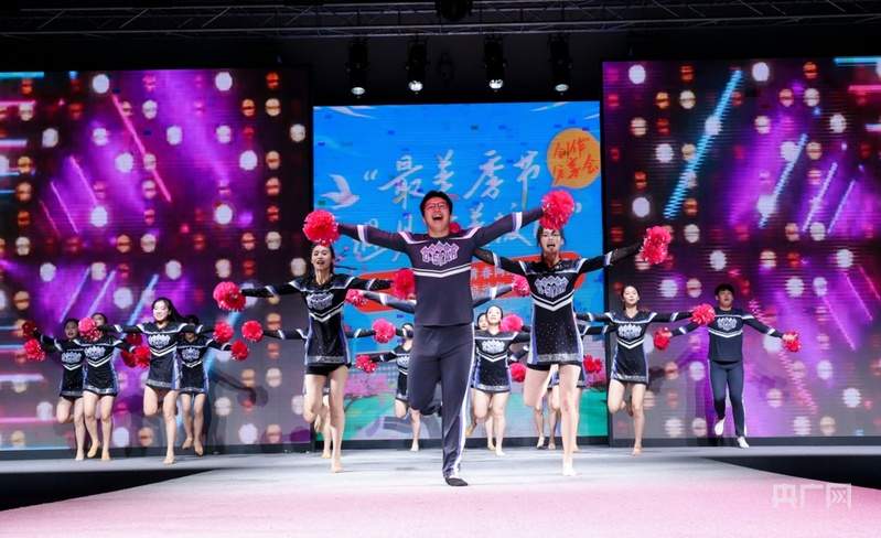 青春华章在“最美校园”绚丽绽放