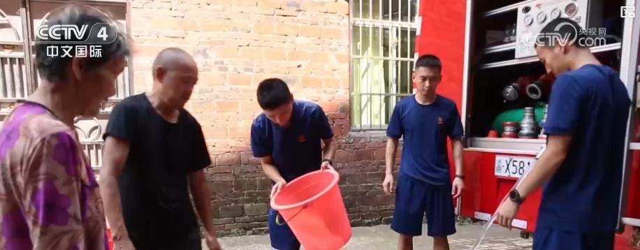 调配供水、开放服务点……川渝地区多举措应对高温天气 保障民生