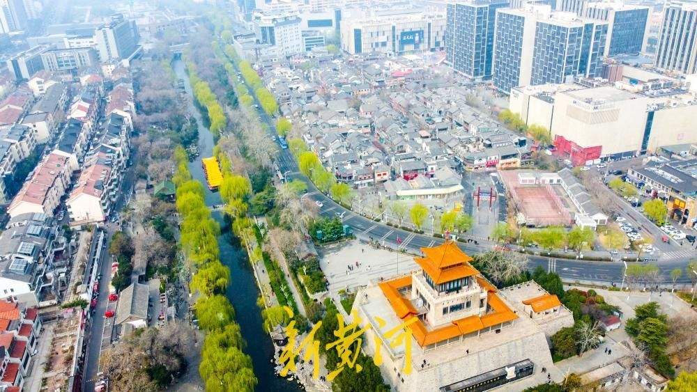 春雨润泉城，环城公园披绿绘就“绿丝带”画卷