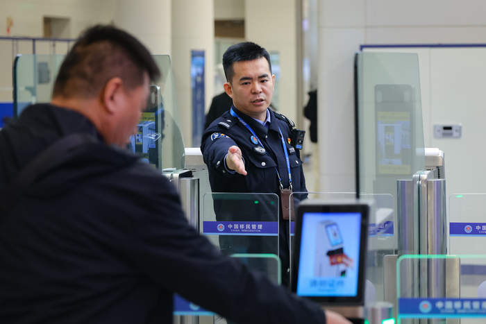 春节假期将有29700余名人员通过济南口岸出入境,济南边检站发布“两公布一提示”