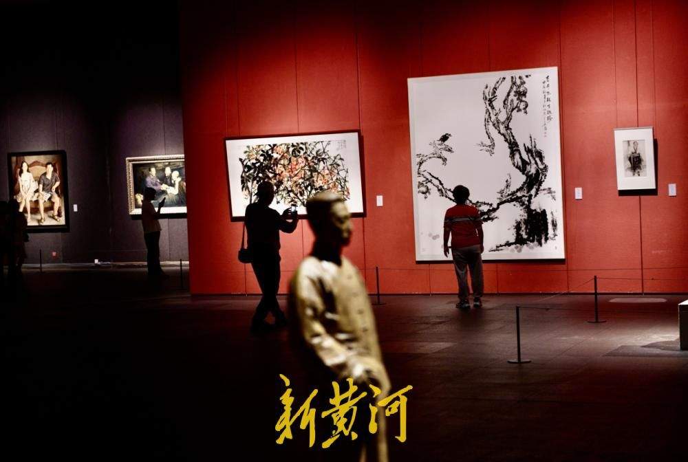 “第八届全国青年美术作品展览巡展（山东站）”在山东美术馆开幕