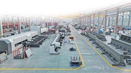 用十年把激光切管机卖到70多个国家 于银：择一米宽，掘万米深
