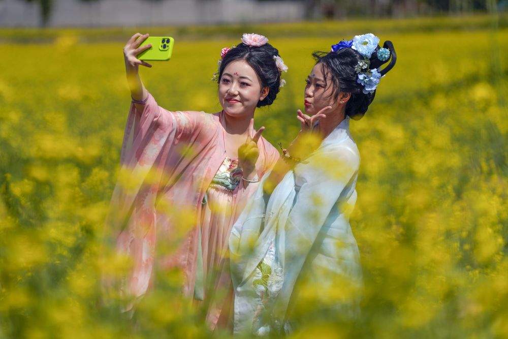 新融合、新玩法、新体验 “五一”假日经济活力涌动