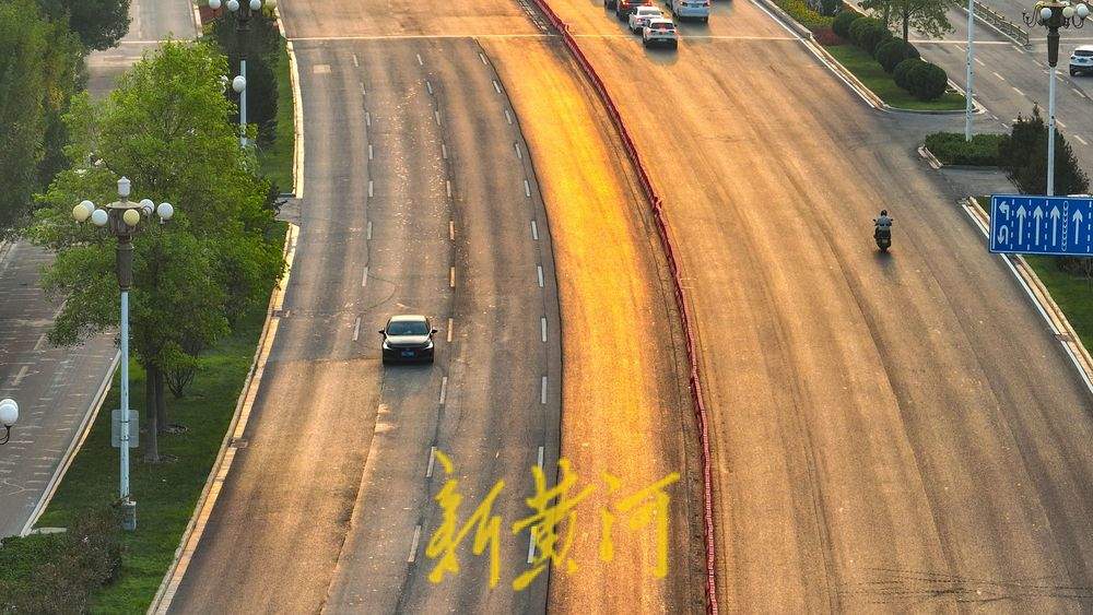 济南经十路快车道分段换新装