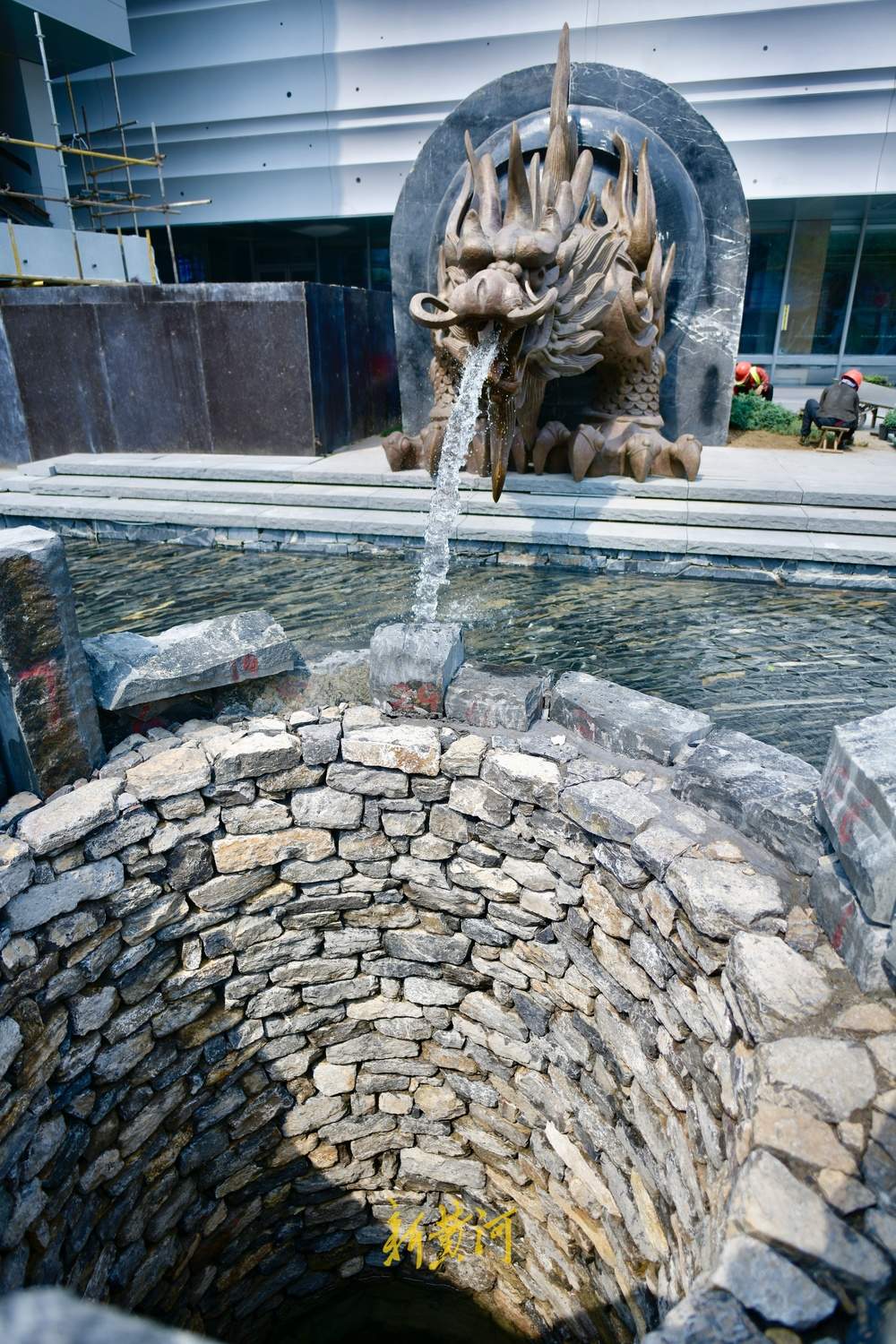 项目强省会｜济南新建艺术中心露全貌，泉水喷涌串起一院一馆 