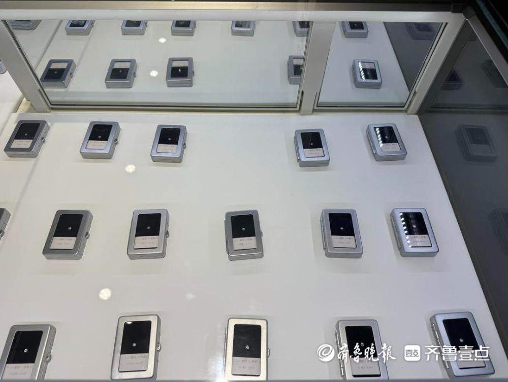 万元钻戒回收仅千元,“钻石恒久远”咋失灵了?