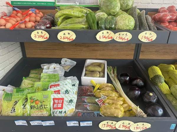 主打一个听劝！仲家汇来济半月上新辣子鸡拌面