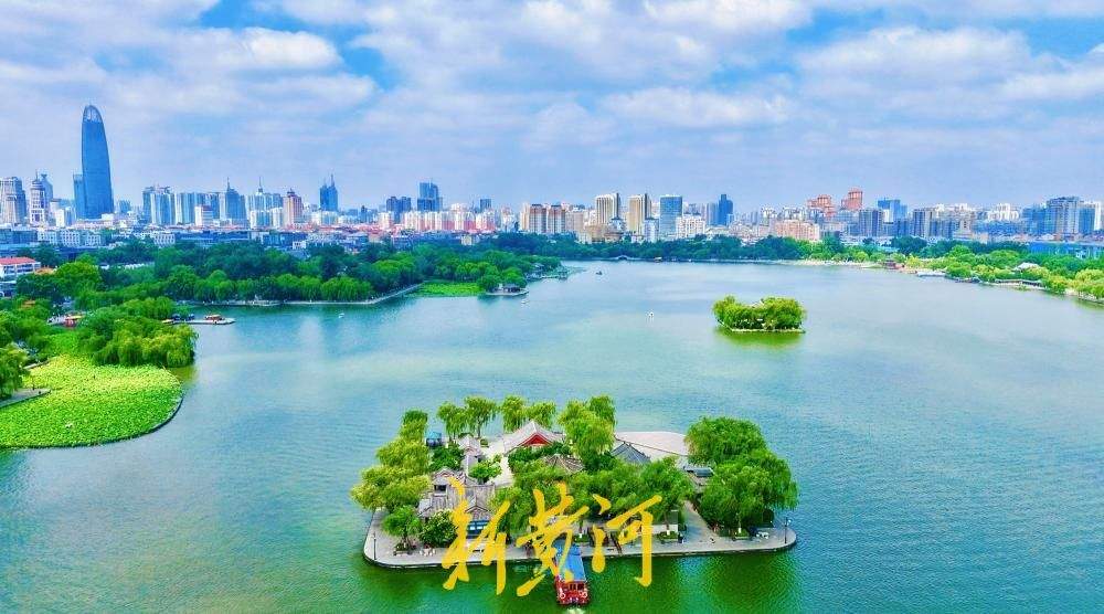 泉城雨后送走持续高温天  带来湛蓝天空白云飘