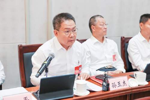 出实招解难题 为民营经济“破堵点”“通经络”！济南市人大常委会开展全市民营经济发展情况专题询问