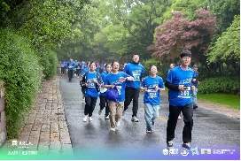 中美华东®伤科灵“灵跑中国”