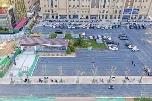 站点围挡加速拆除 轨道交通4号线全线开通在即