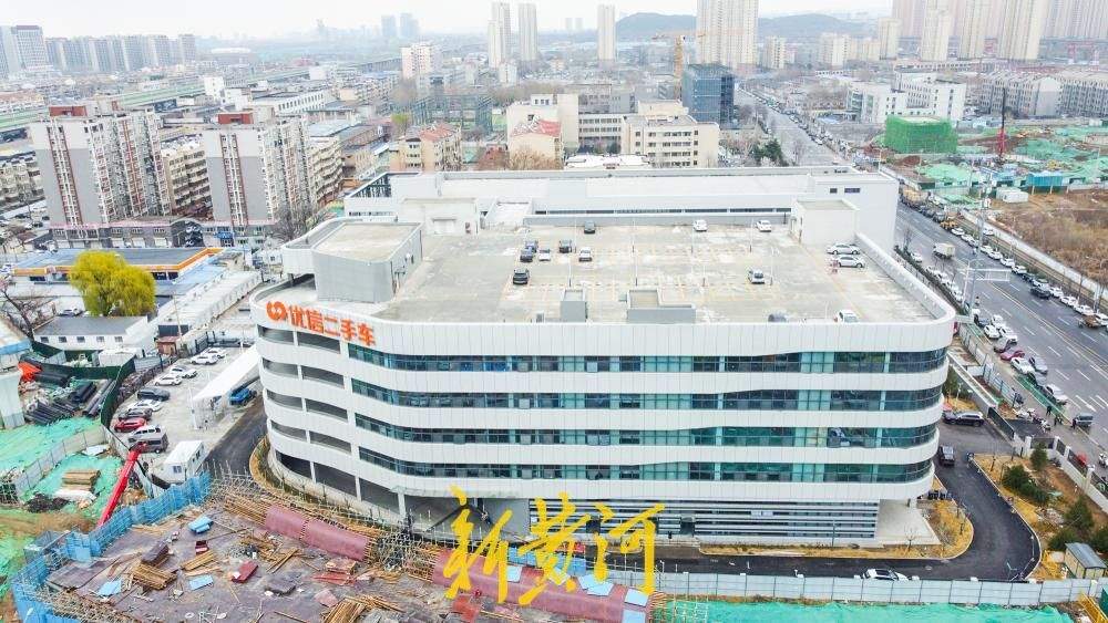 济南凤凰路停车楼变身汽车生态基地，打造山东最大二手车交易中心