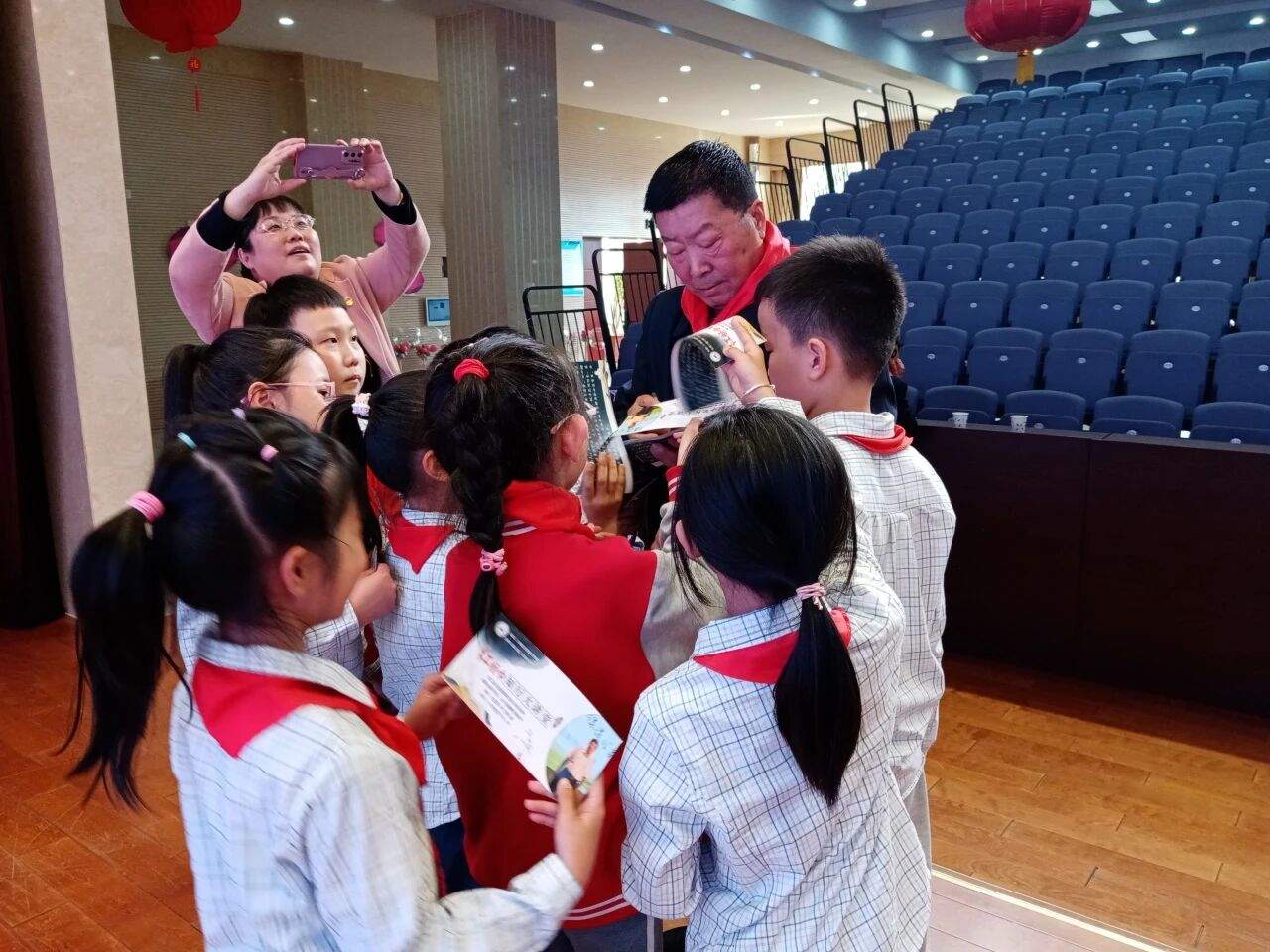 精神高地的守望者——记济南好人韩建平