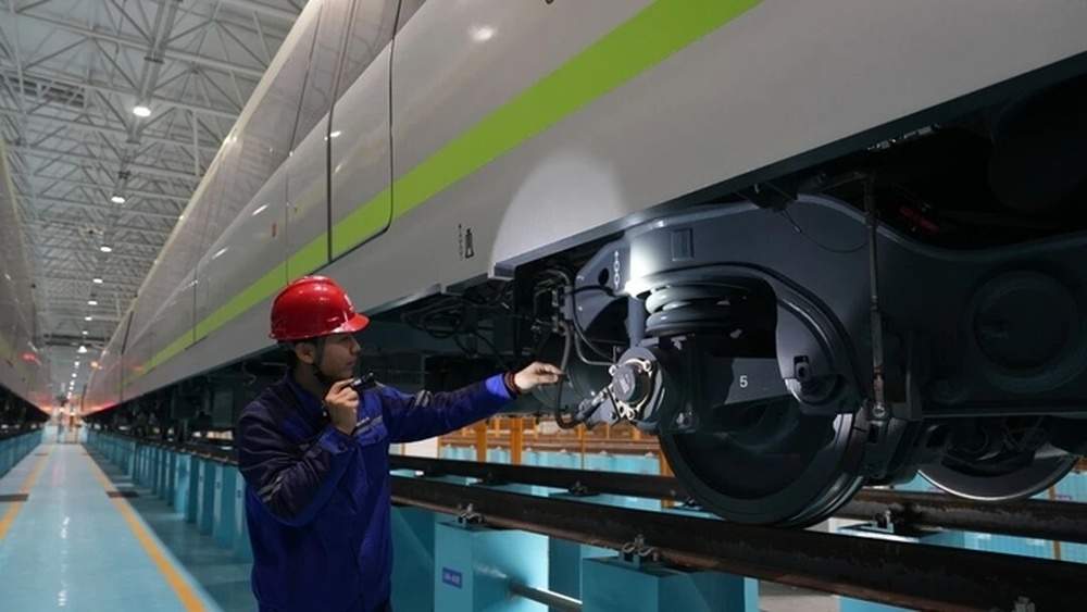 地铁零点后——走进深夜的“地铁医生”