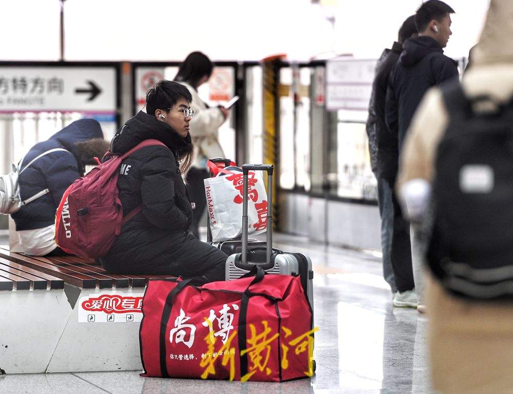 大学生返校高峰，济南地铁提高运力延长运营时间