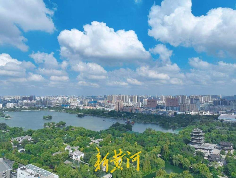 泉城初秋晴空颜值爆表，蓝天白云绘就明湖美景