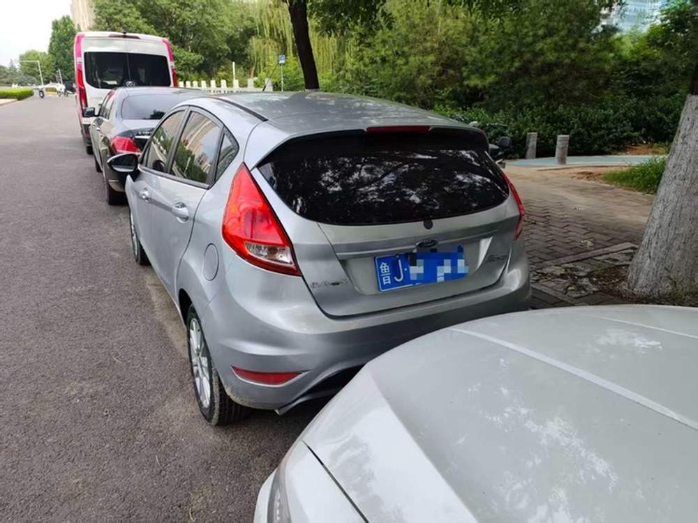 前车牌是鲁V后车牌是鲁J？济南一男子改号牌逃避抓拍被严惩