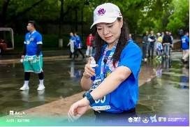 中美华东®伤科灵“灵跑中国”