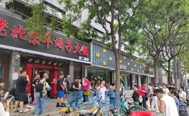 山东汉子栾留伟因救人牺牲，他的火锅店排起长队