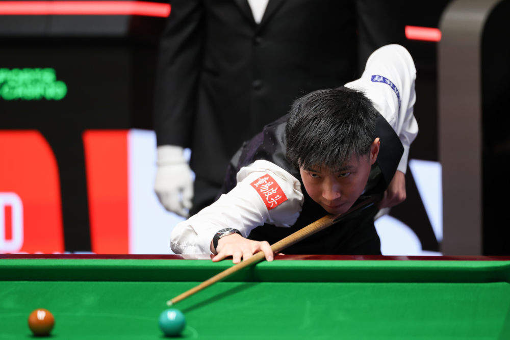 斯诺克世锦赛赵心童挺进16强