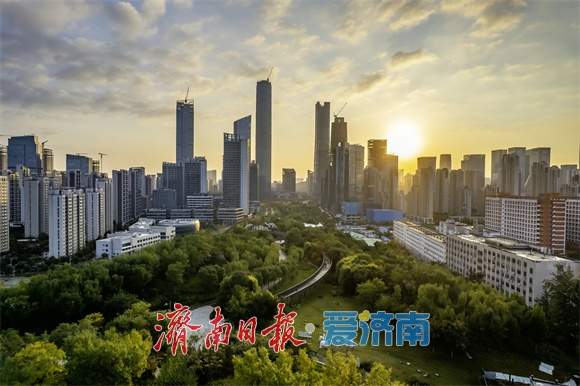 扛起省会担当 为全国全省发展大局多作贡献——论深入学习贯彻市委十二届九次全体会议暨市委经济工作会议精神