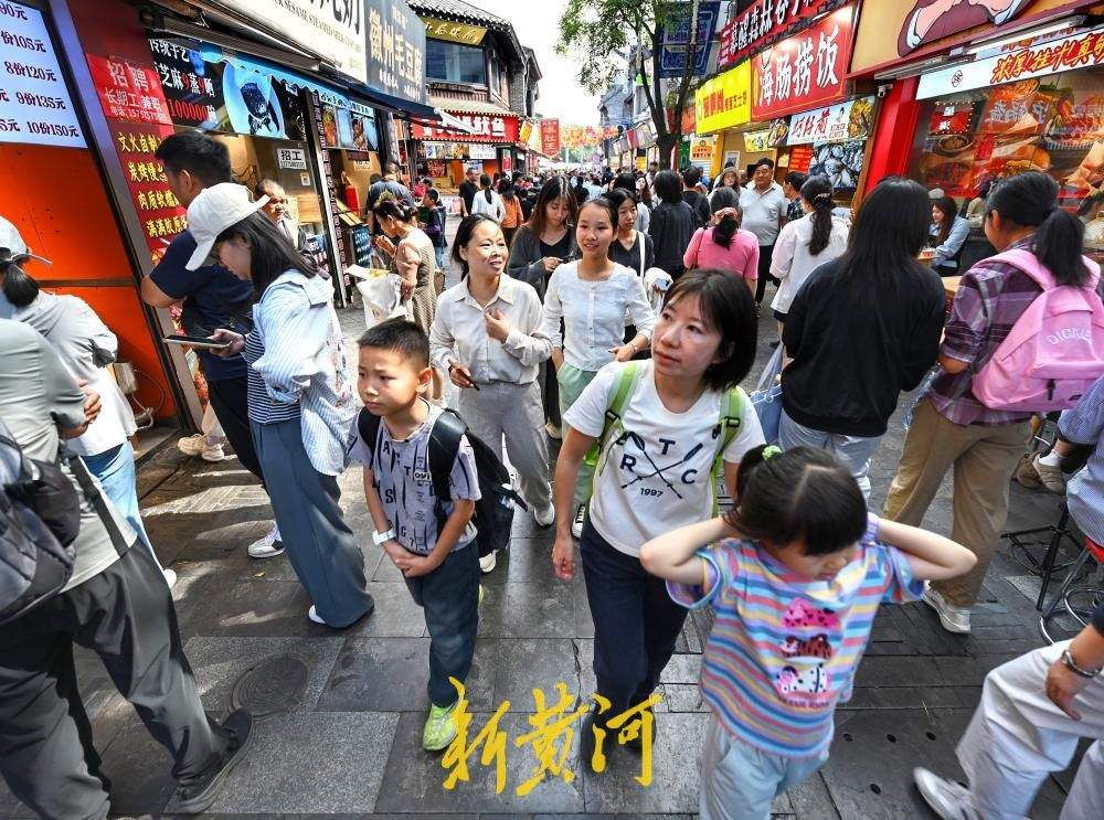 国庆逛吃济南宽厚里，美食和假期最相配