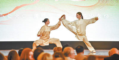 “中俄文化年”架起民心相通之桥——深化人文交流，传承中俄世代友好