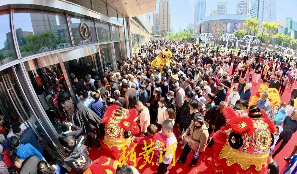 槐荫万象里五一亮相，西市场片区新增高品质商业综合体