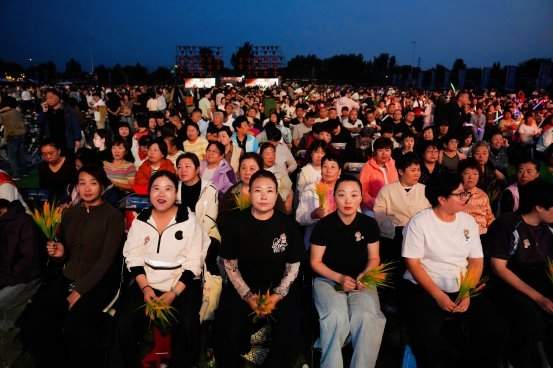 光影礼赞丰收 银幕赋能乡土 2026中国农民丰收节第九届乡村电影周乡村电影之夜 在怀柔成功举办